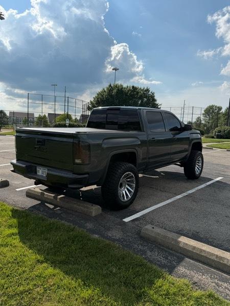 GMC Sierra 1500 SLT Crew Cab Long Box 4WD 2017