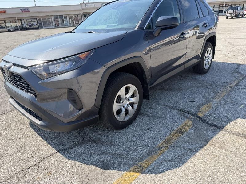 Toyota RAV4 LE AWD 2021