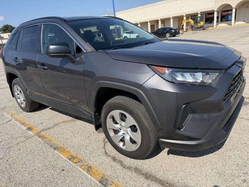 Toyota RAV4 LE AWD 2021