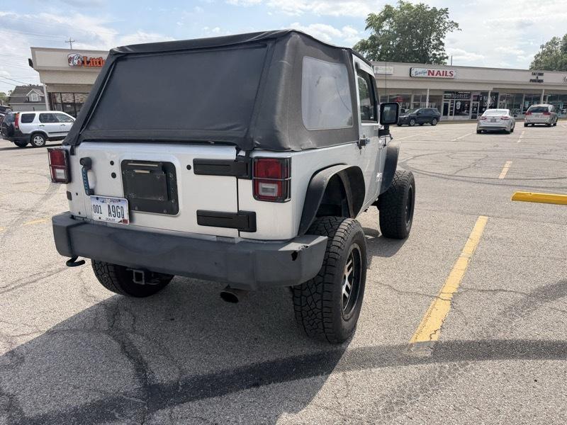 Jeep Wrangler Sport 4WD 2010