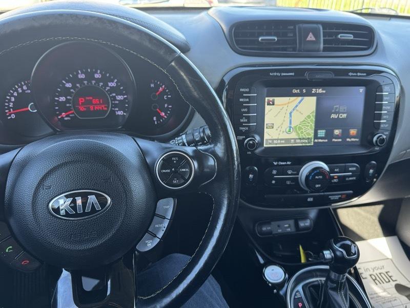 Kia Soul + w/Signature 2.0 Special Edition 2016