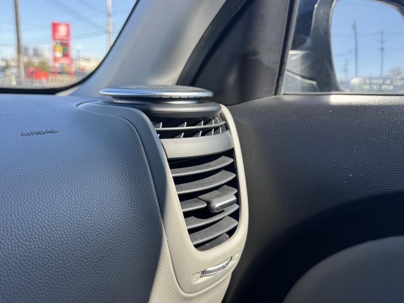 Kia Soul + w/Signature 2.0 Special Edition 2016