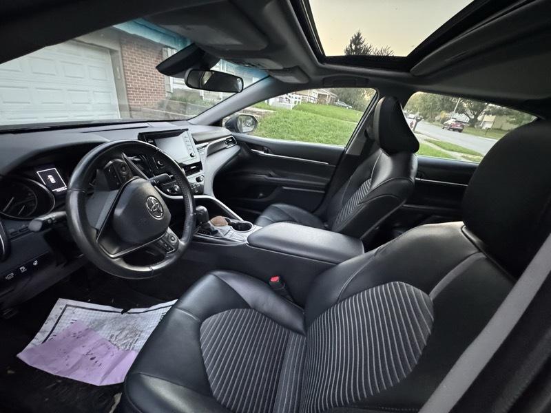 Toyota Camry SE 2024