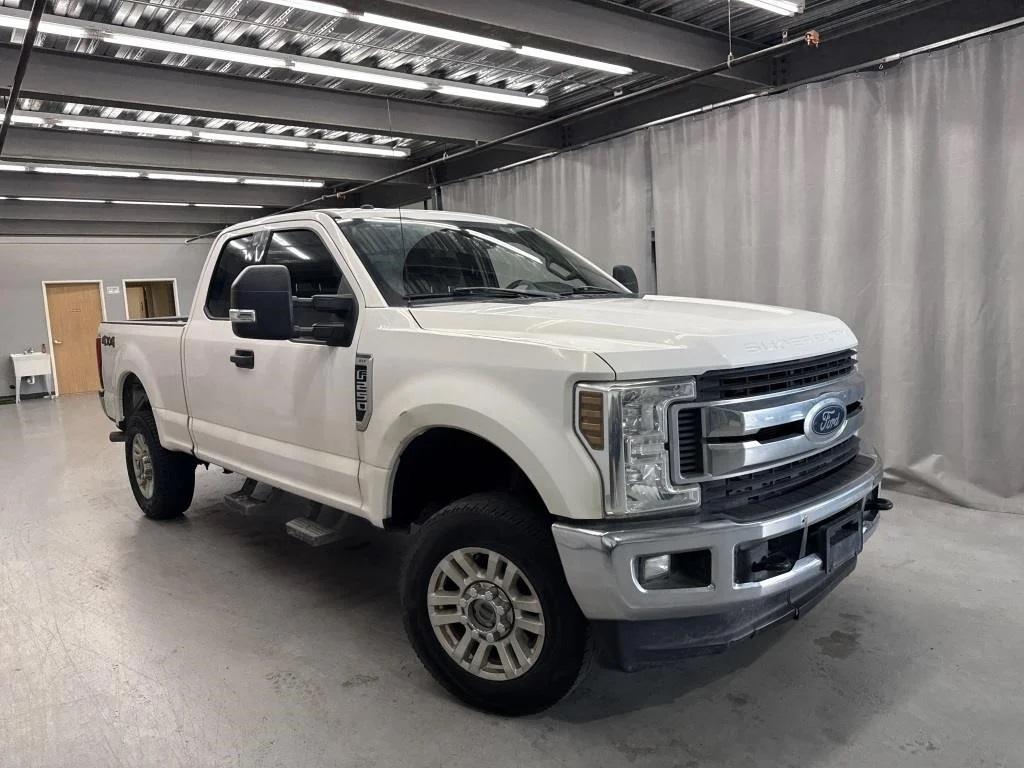 Ford F-250 SD XLT SuperCab Long Bed 4WD 2019