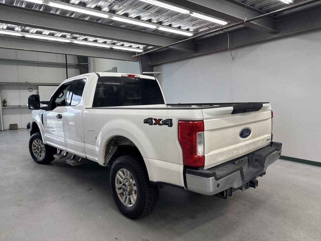 Ford F-250 SD XLT SuperCab Long Bed 4WD 2019