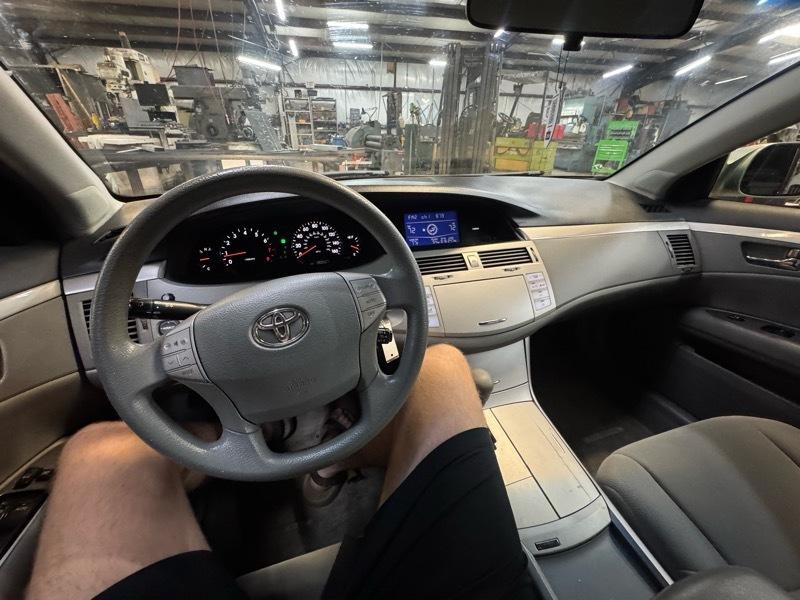 Toyota Avalon 4dr Sdn XL w/Bucket Seats 2007