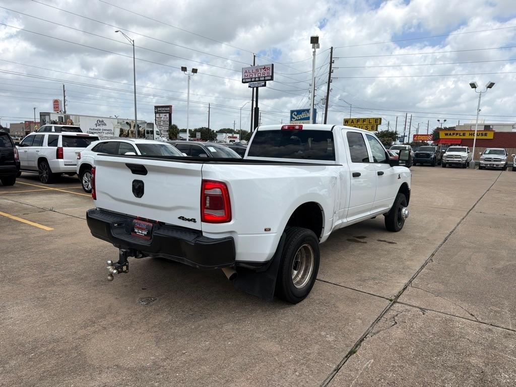 RAM 3500 Tradesman Crew Cab 4WD DRW 2023