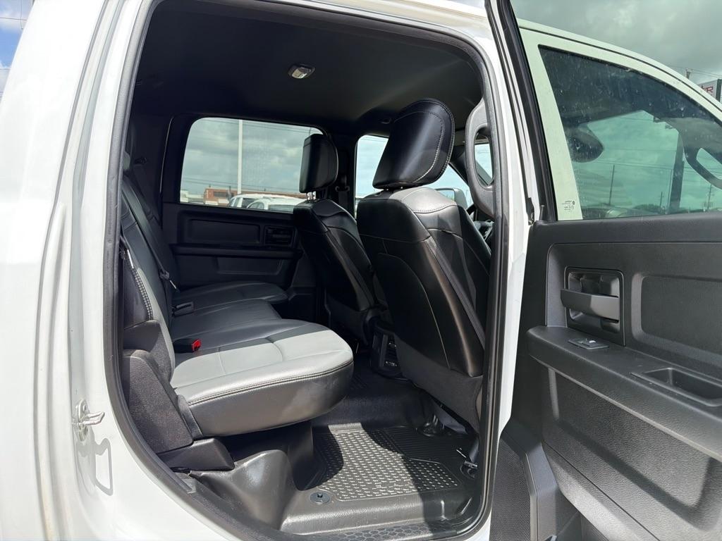 RAM 3500 Tradesman Crew Cab 4WD DRW 2023