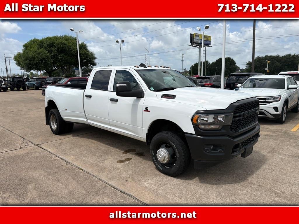 RAM 3500 Tradesman Crew Cab 4WD DRW 2023
