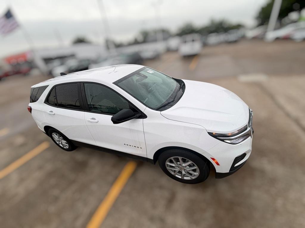 Chevrolet Equinox LS 2WD 2024