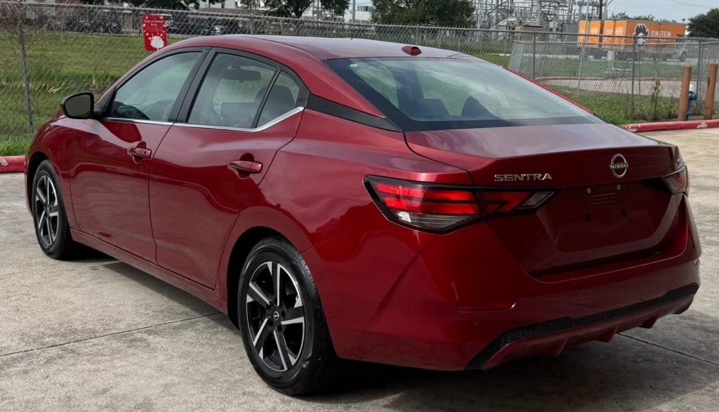 Nissan Sentra SV 2024