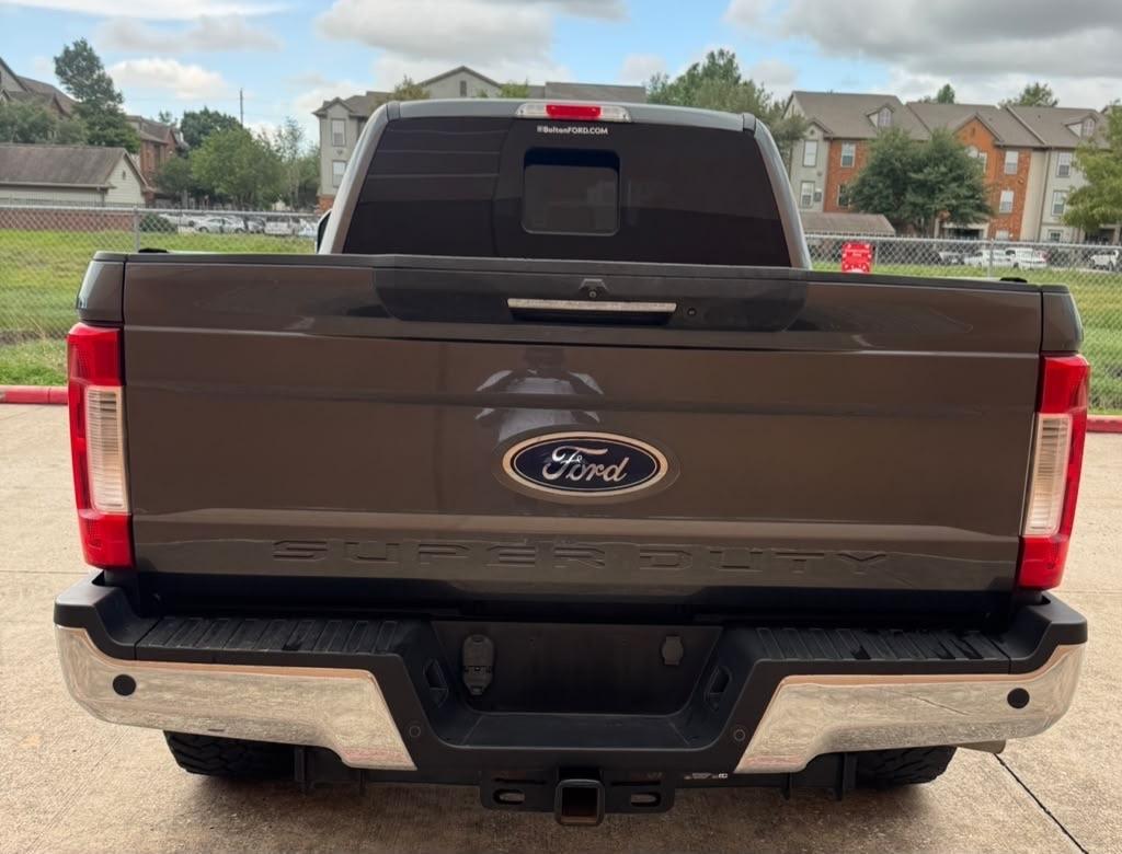 Ford Super Duty F-250 SRW King Ranch 4WD Crew Cab 8' Box 2017