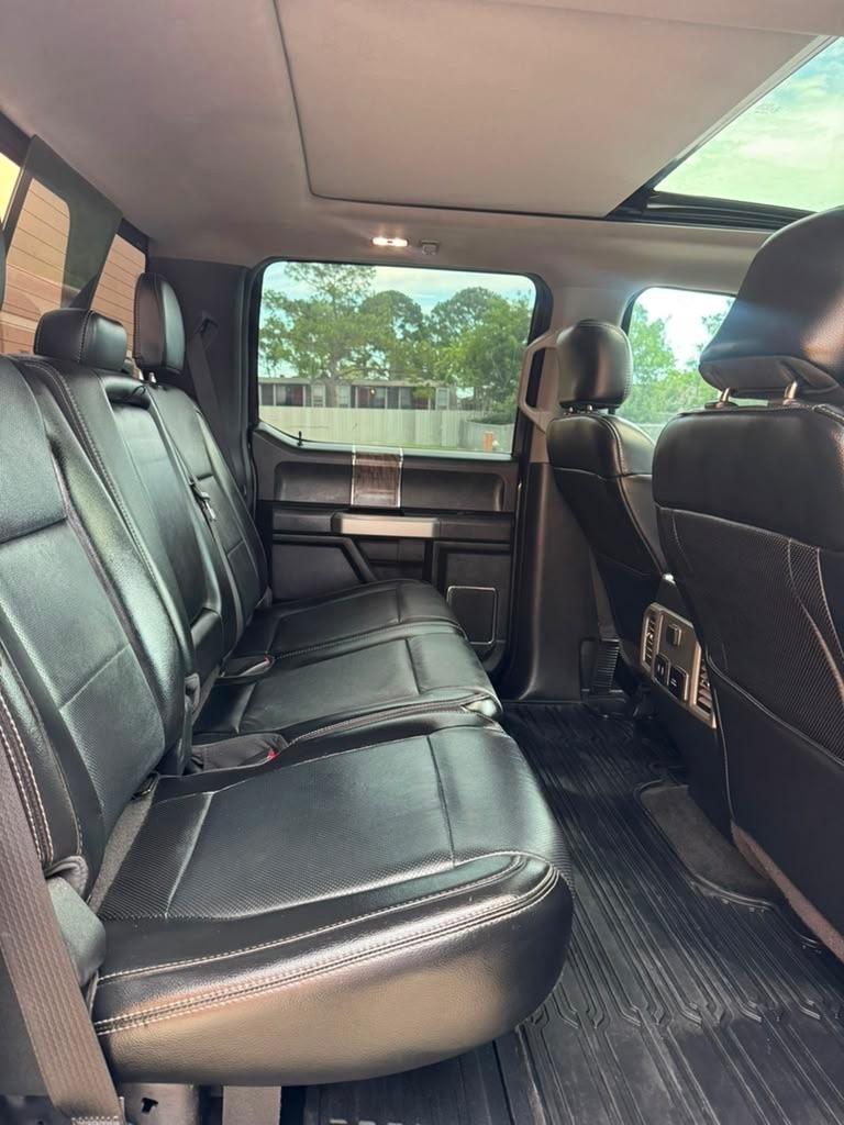 Ford Super Duty F-250 SRW King Ranch 4WD Crew Cab 8' Box 2017