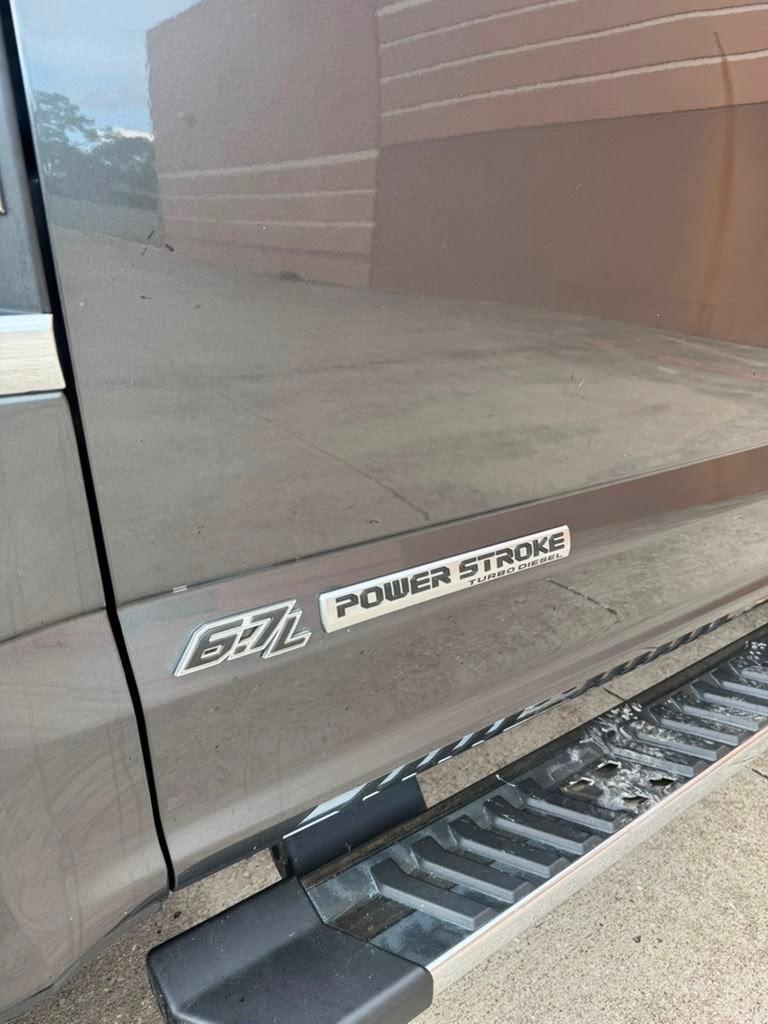 Ford Super Duty F-250 SRW King Ranch 4WD Crew Cab 8' Box 2017