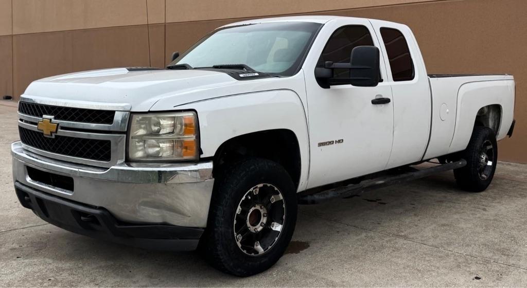 Chevrolet Silverado 3500HD 2WD Ext Cab 158.2" Work Truck 2012