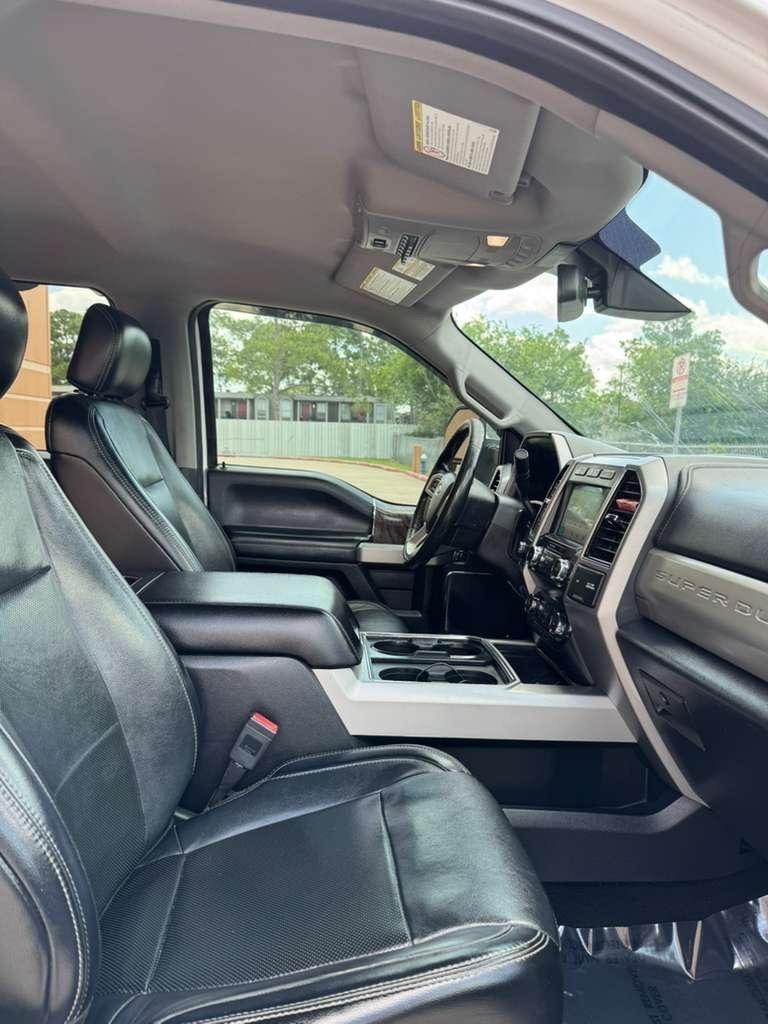 Ford Super Duty F-250 SRW King Ranch 4WD Crew Cab 8' Box 2019