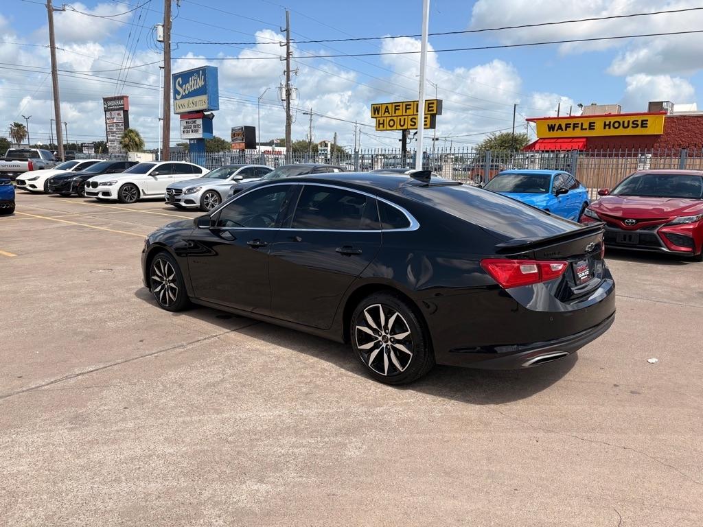 Chevrolet Malibu 4dr Sdn RS 2021