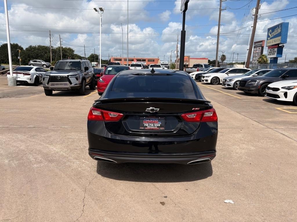 Chevrolet Malibu 4dr Sdn RS 2021