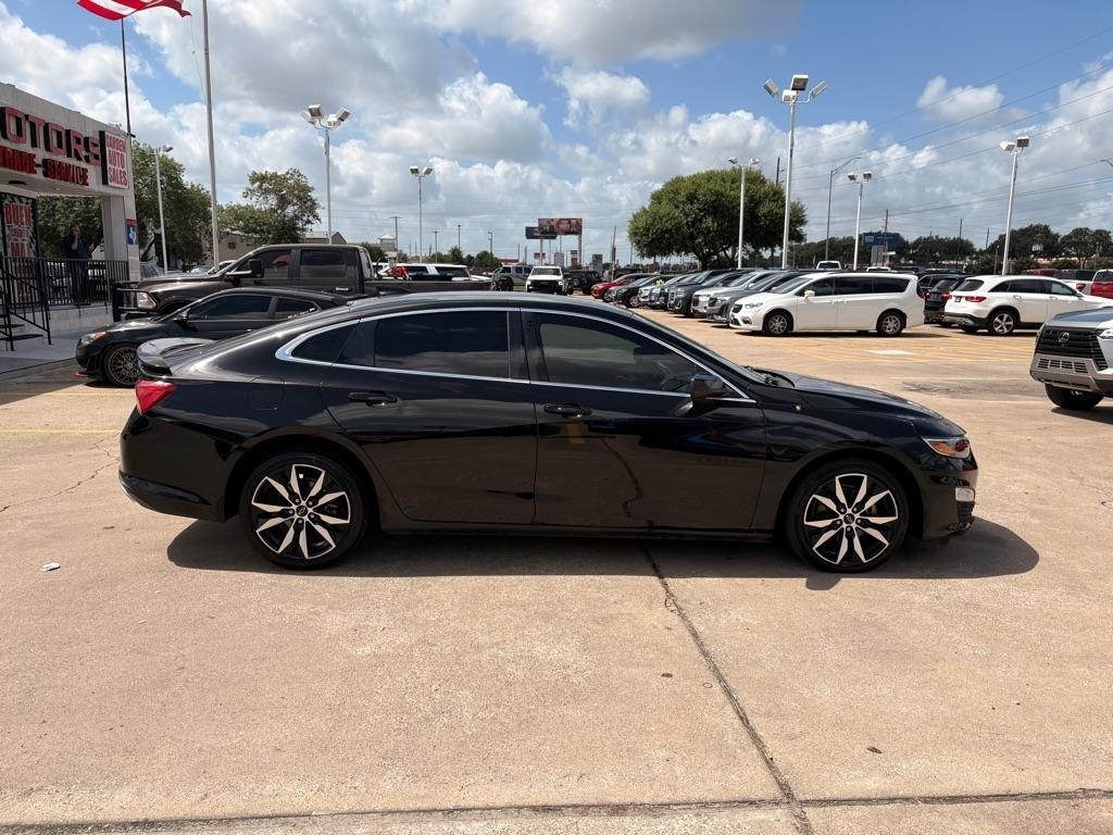 Chevrolet Malibu 4dr Sdn RS 2021