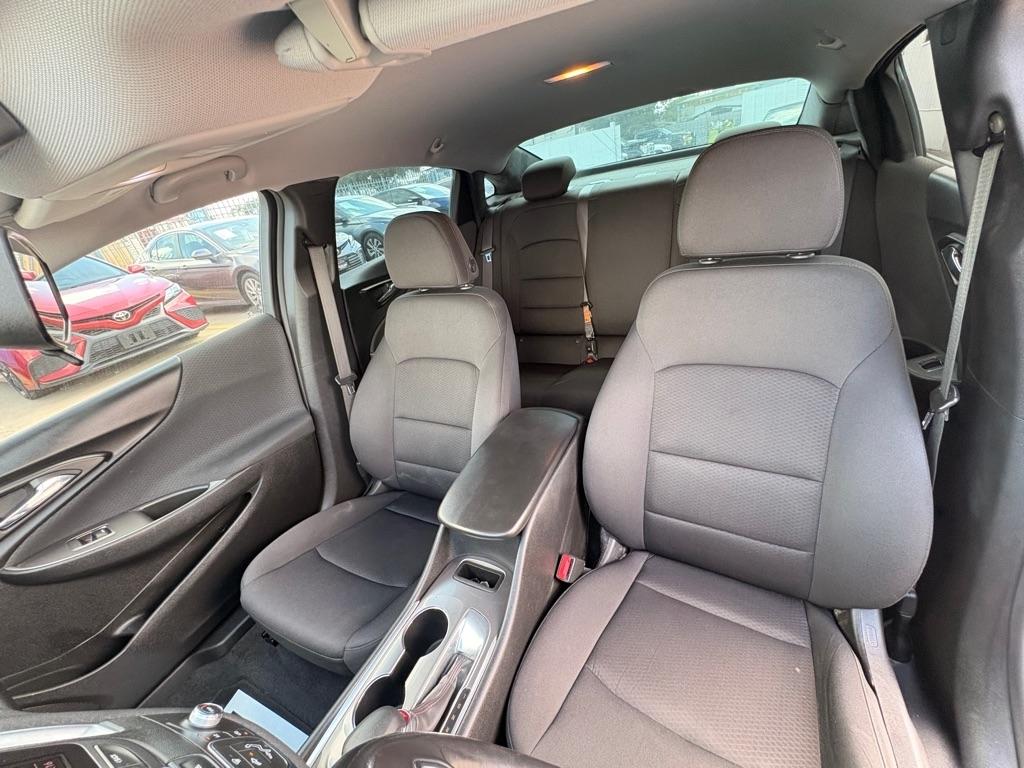 Chevrolet Malibu 4dr Sdn RS 2021