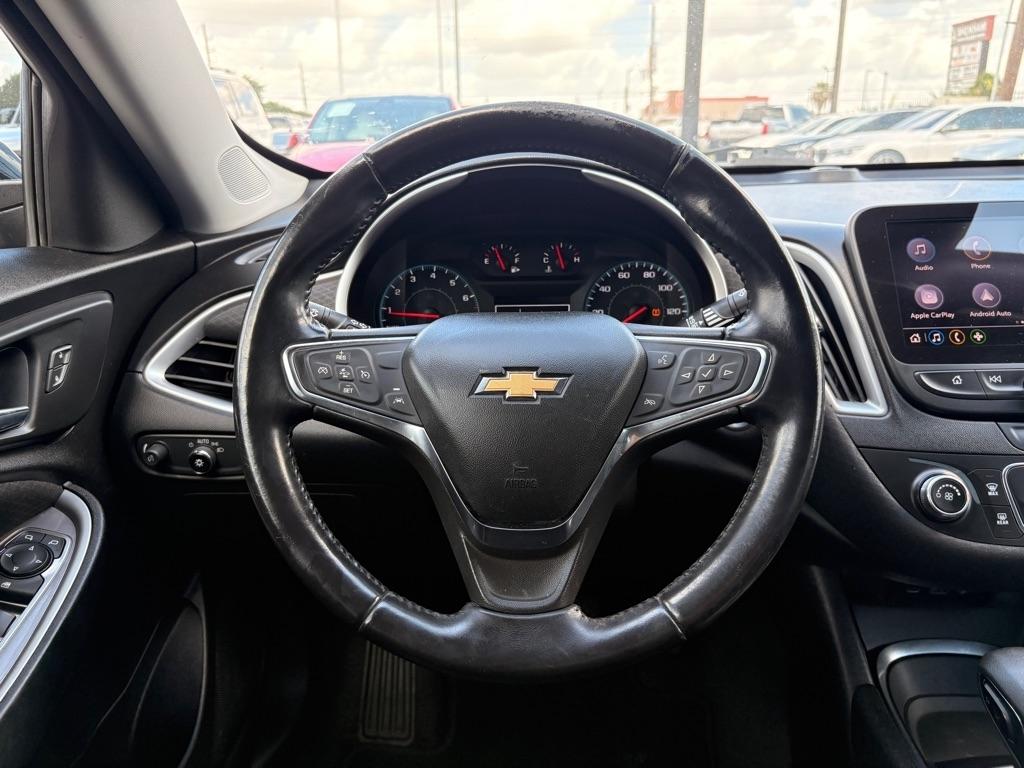 Chevrolet Malibu 4dr Sdn RS 2021