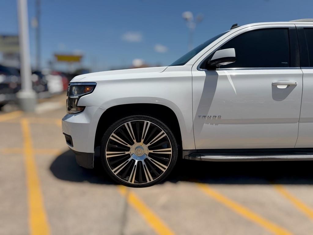 Chevrolet Tahoe 2WD 4dr LT 2015
