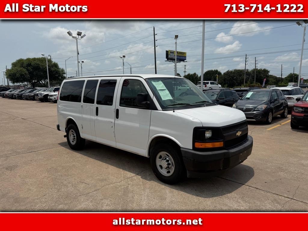 2017 Chevrolet Express Passenger RWD 2500 135" LS