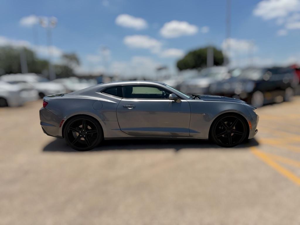 Chevrolet Camaro 2dr Cpe 2SS 2021