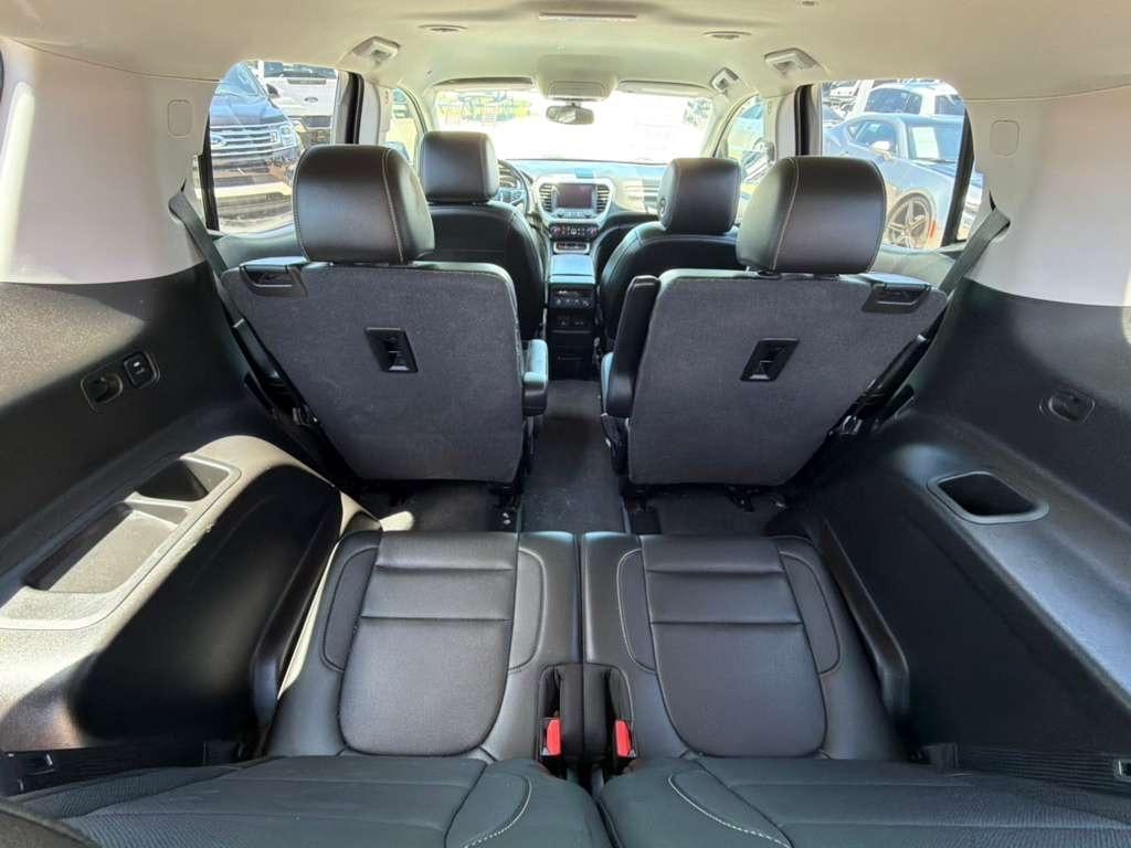 GMC Acadia FWD 4dr SLT 2020