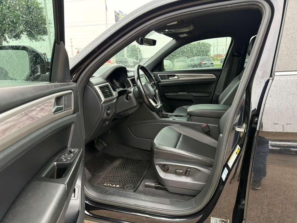 Volkswagen Atlas Cross Sport 2.0T SE w/Technology FWD 2020