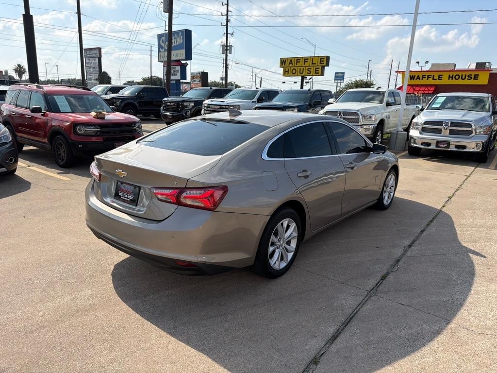 Chevrolet Malibu 4dr Sdn LT 2022