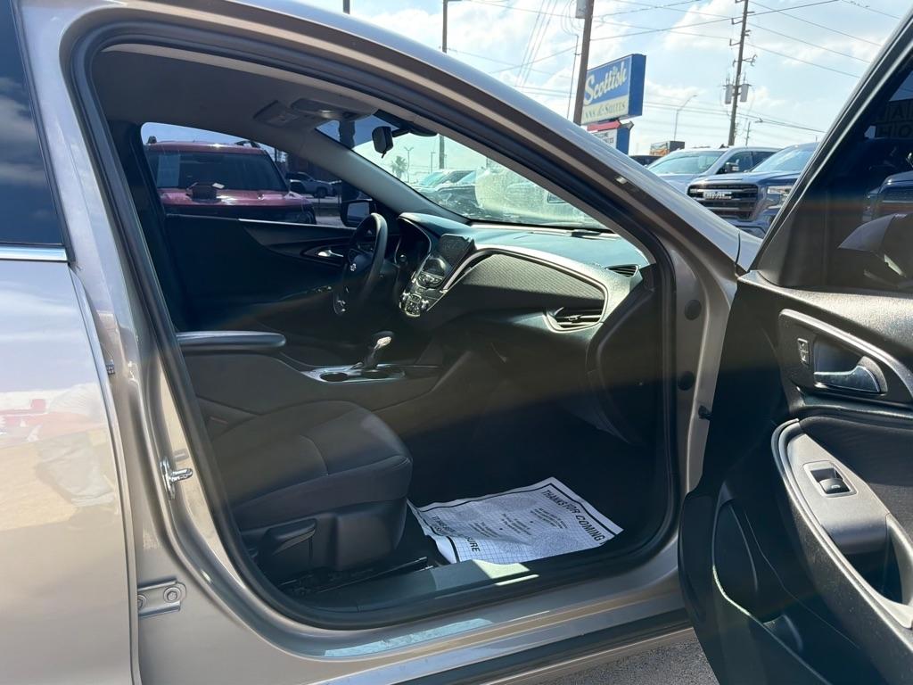 Chevrolet Malibu 4dr Sdn LT 2022
