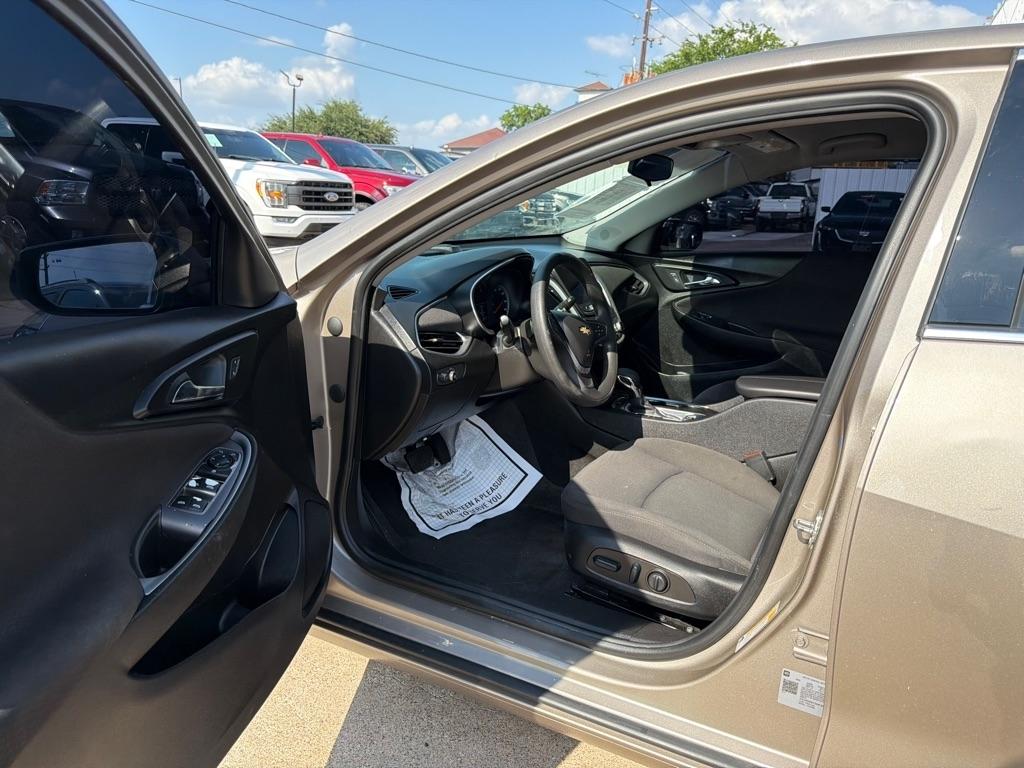 Chevrolet Malibu 4dr Sdn LT 2022