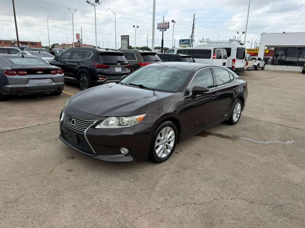Lexus ES 300h 4dr Sdn Hybrid 2013