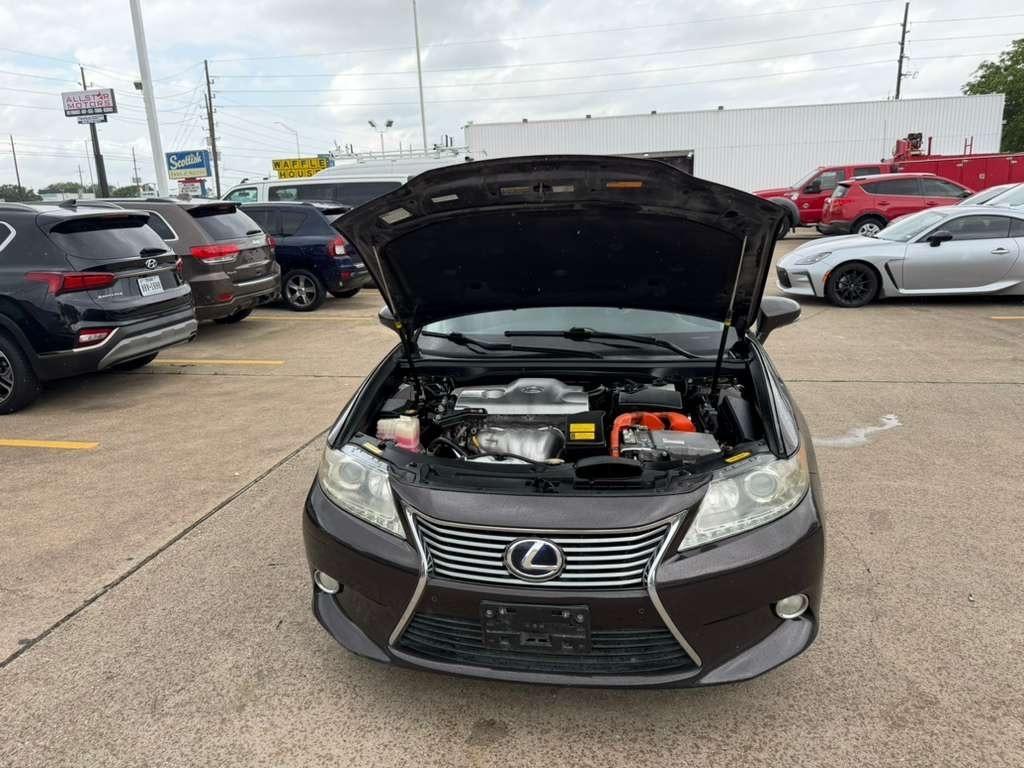 Lexus ES 300h 4dr Sdn Hybrid 2013