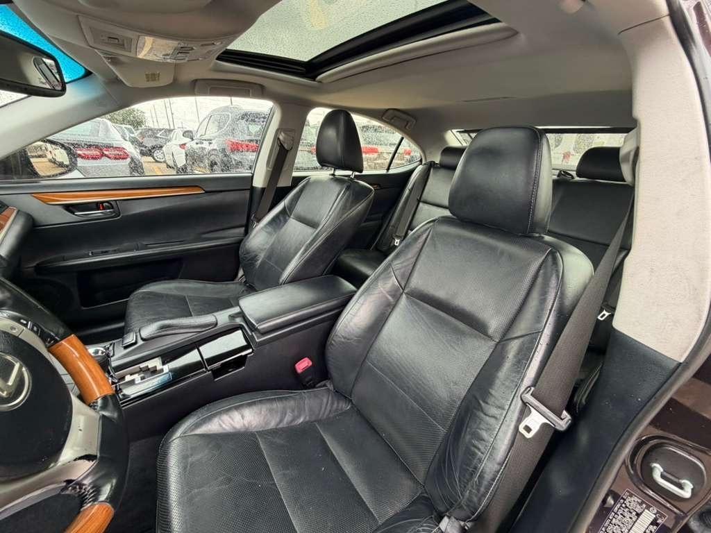 Lexus ES 300h 4dr Sdn Hybrid 2013