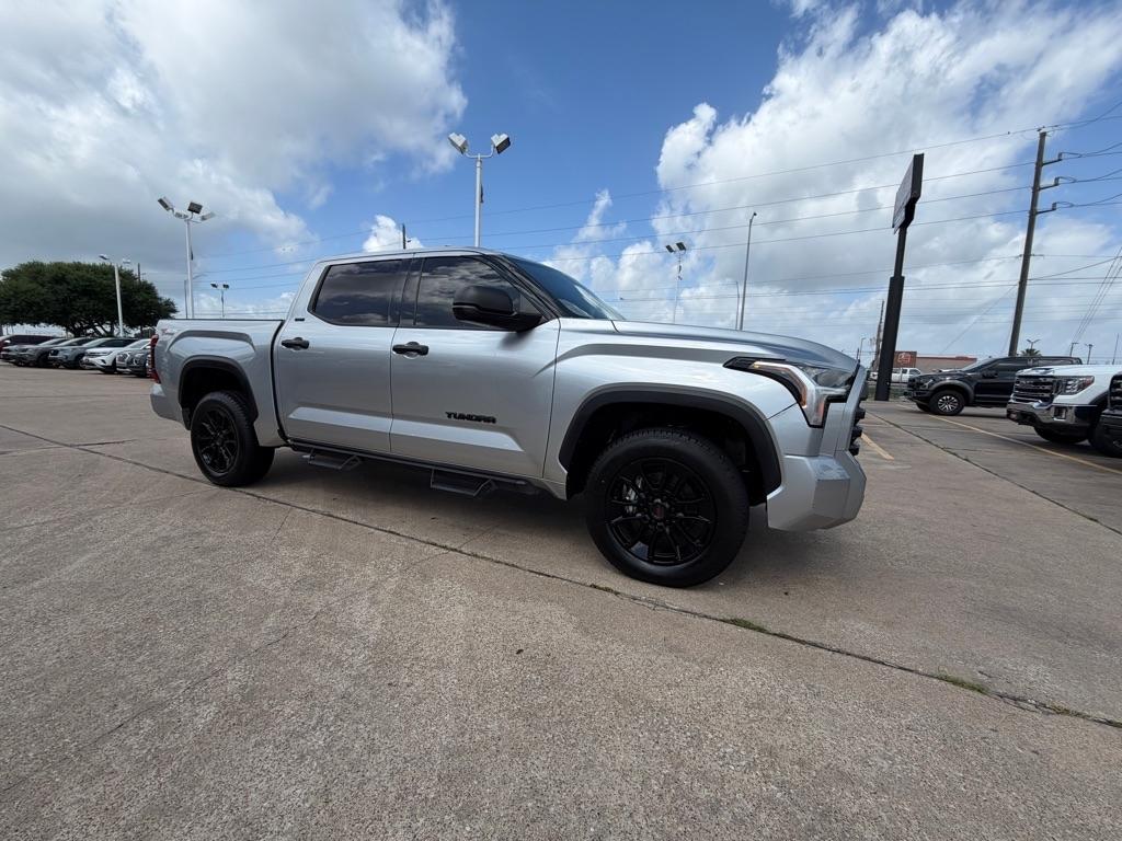 Toyota Tundra 4WD SR5 CrewMax 5.5' Bed (Natl) 2023
