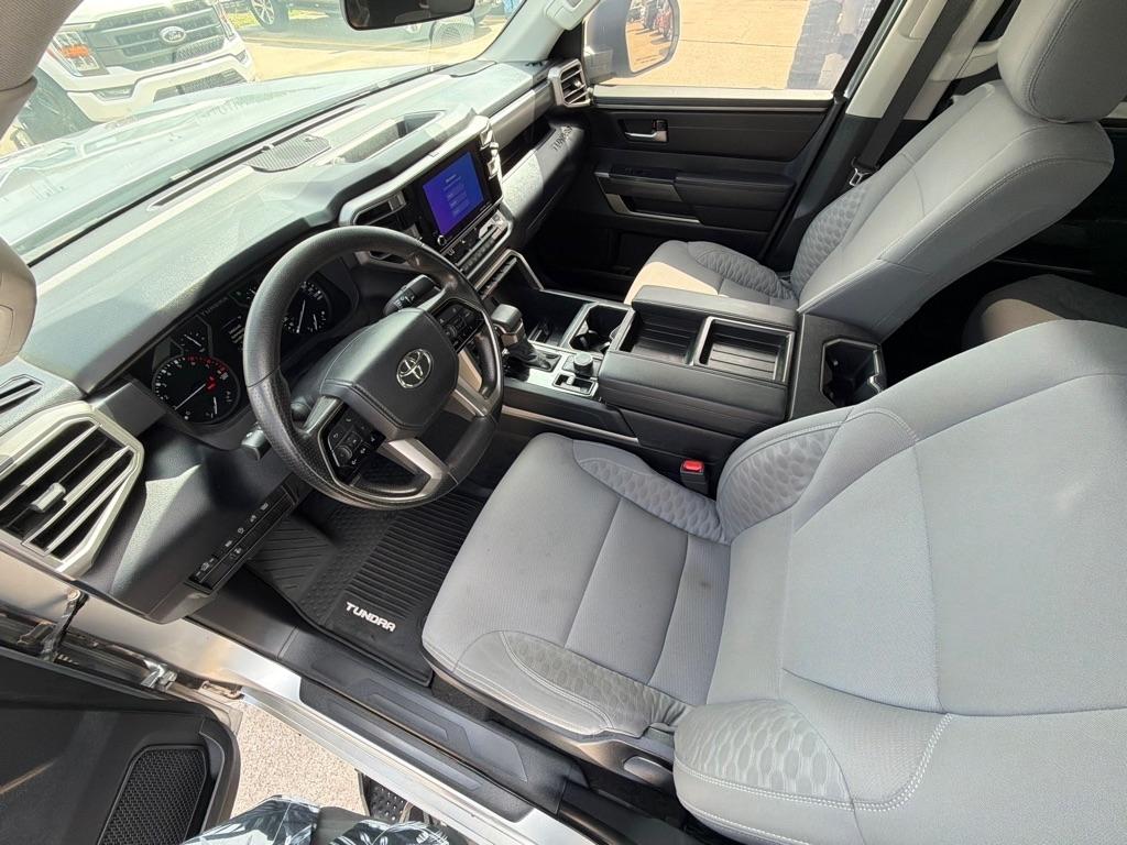 Toyota Tundra 4WD SR5 CrewMax 5.5' Bed (Natl) 2023