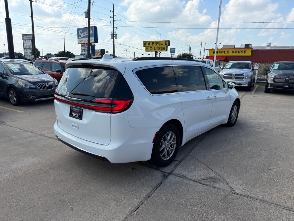 Chrysler Pacifica Touring FWD 2022