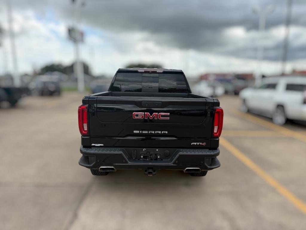 GMC Sierra 1500 4WD Crew Cab 147" AT4 2019
