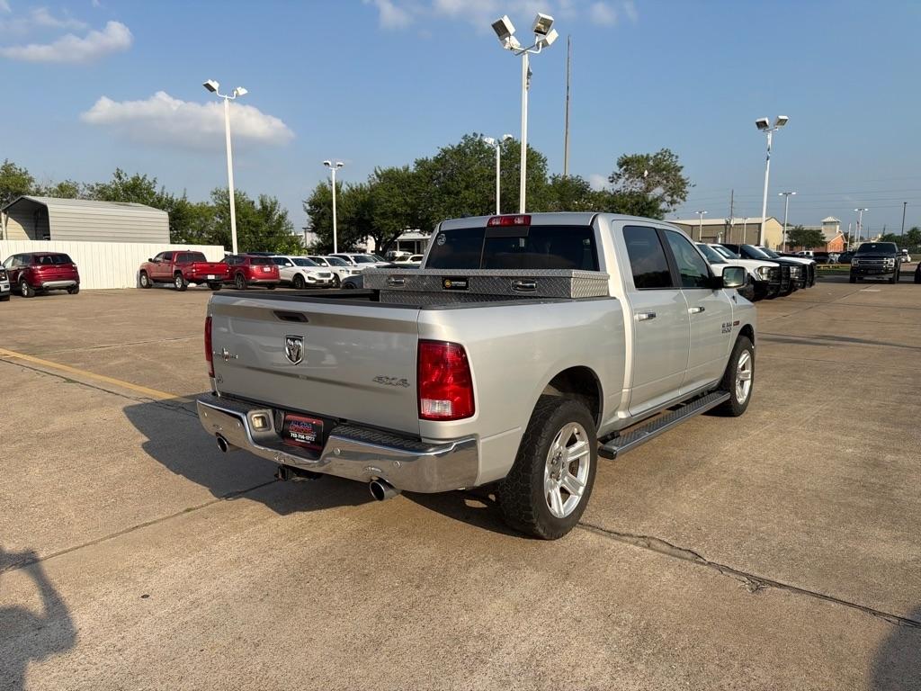 RAM 1500 SLT Crew Cab SWB 4WD 2017