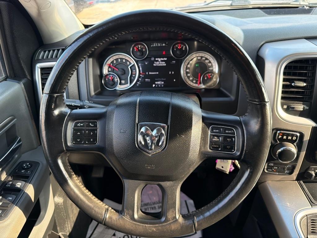 RAM 1500 SLT Crew Cab SWB 4WD 2017