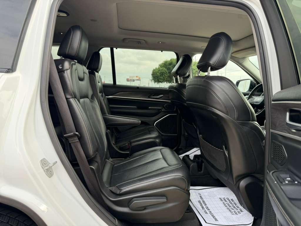 Jeep Grand Cherokee L Limited 4WD 2022