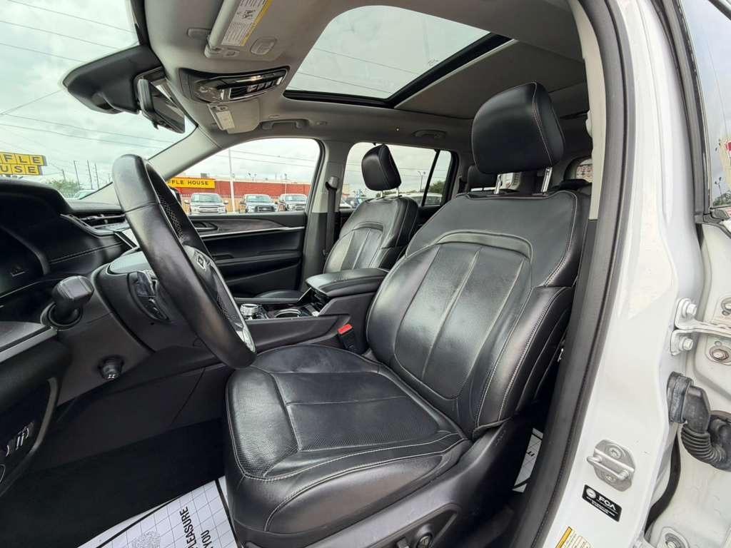 Jeep Grand Cherokee L Limited 4WD 2022