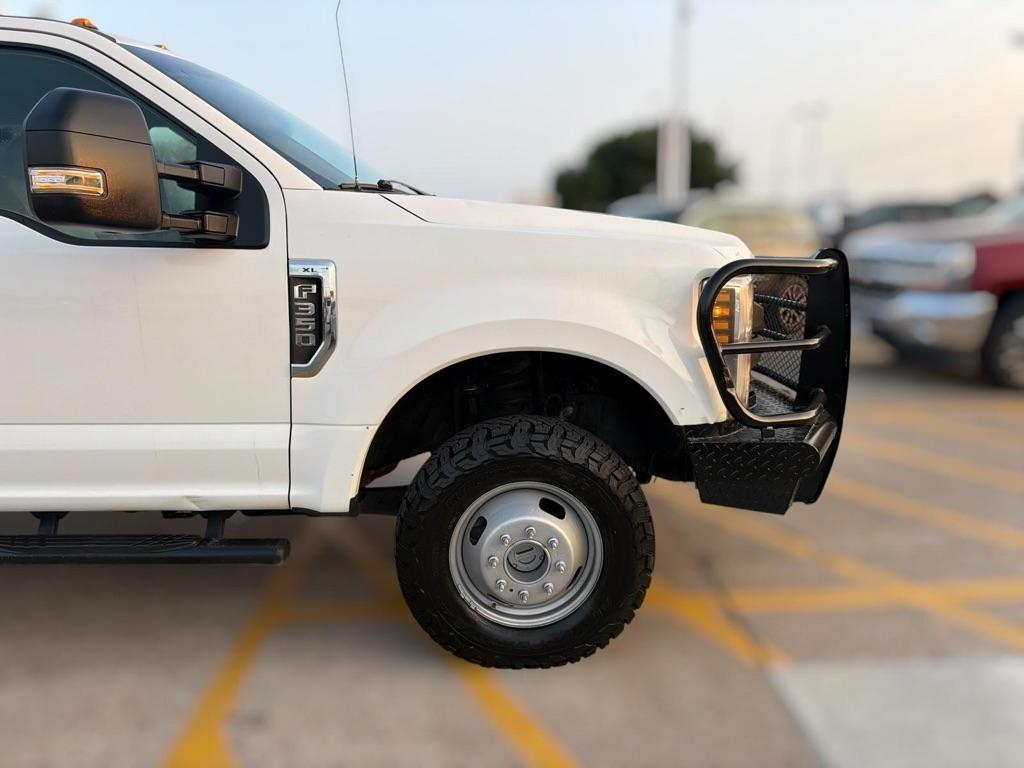 Ford F-350 SD XL Crew Cab Long Bed DRW 4WD 2019