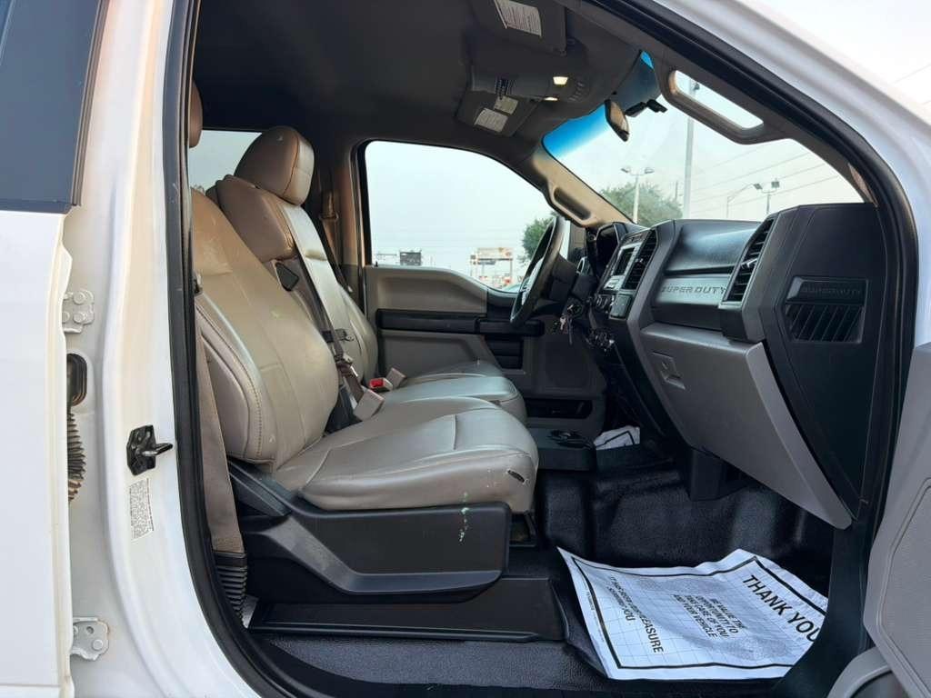Ford F-350 SD XL Crew Cab Long Bed DRW 4WD 2019