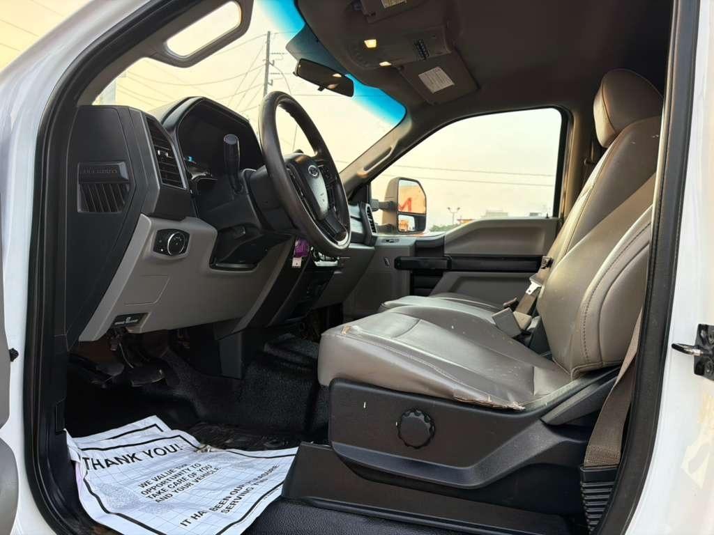 Ford F-350 SD XL Crew Cab Long Bed DRW 4WD 2019