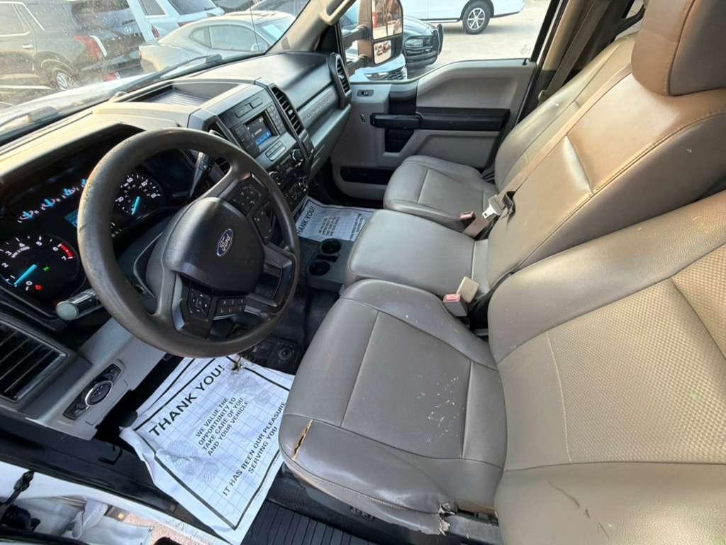 Ford F-350 SD XL Crew Cab Long Bed DRW 4WD 2019