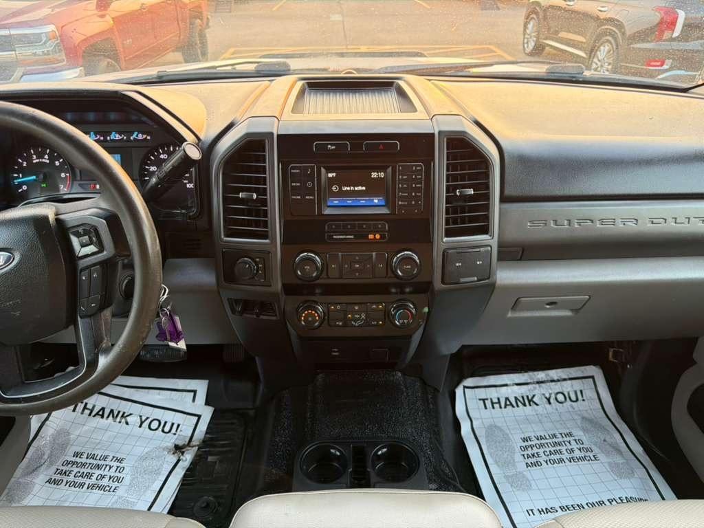 Ford F-350 SD XL Crew Cab Long Bed DRW 4WD 2019