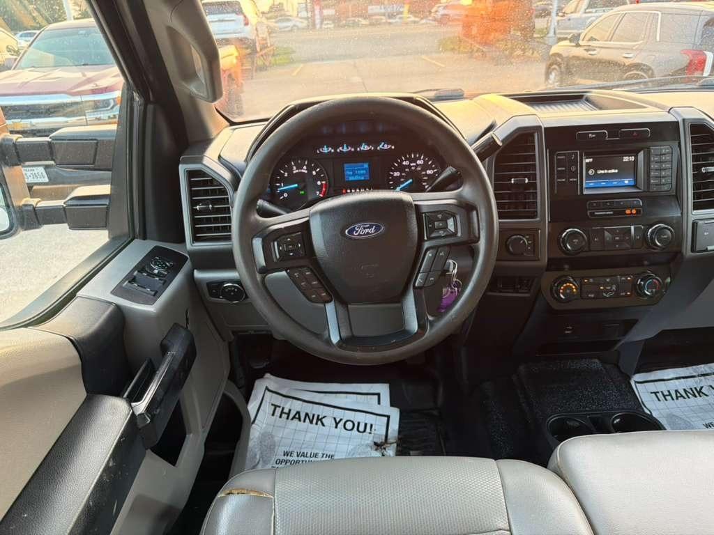 Ford F-350 SD XL Crew Cab Long Bed DRW 4WD 2019